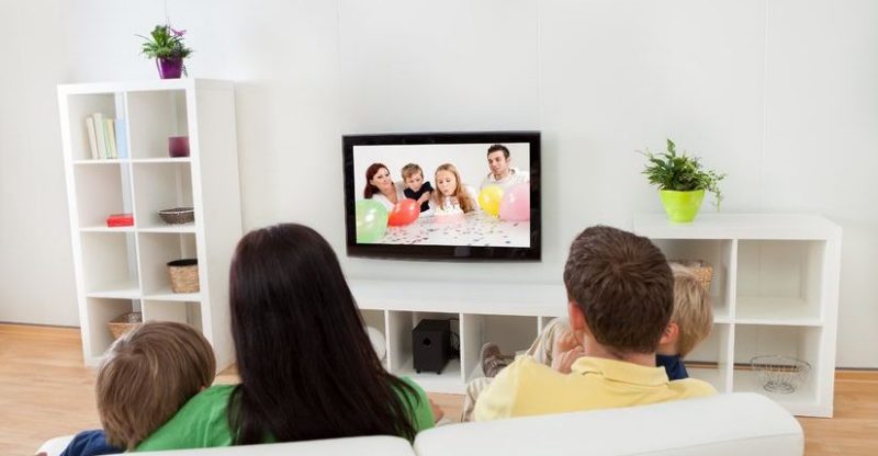 The Pros and Cons of TV Advertising